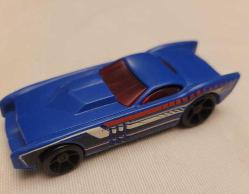 ESKİ BİR DAĞILAN KOLEKSİYONDAN MODEL ARABA.