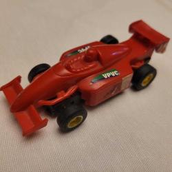 ESKİ KOLEKSİYONDAN MODEL ARABA.