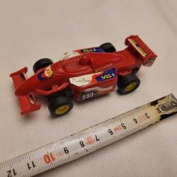 KOLEKSİYONLUK MODEL YARIŞ ARABASI.