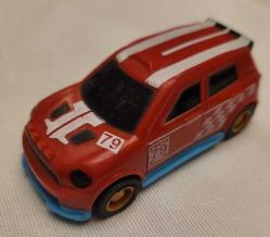 ESKİ MODEL ARABA. DAĞILAN KOLEKSİYONDAN. NADİR.