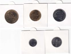 Guatemala Tedavüldeki Madeni Paralar 5 adet Takım Normatif Kapama İçinde