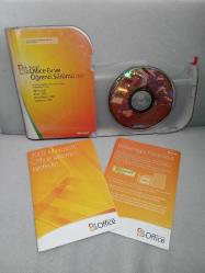 Microsoft Office ev ve öğrenci sürümü 2007. Orijinal. Kutusu sağlam. Disk 10 üzerinden 9. Cd key mevcut fakat kullanıldı mı bilmiyorum, koleksiyon amaçlı satılıktır.
