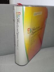 Microsoft Office ev ve öğrenci sürümü 2007. Orijinal. Kutusu sağlam. Disk 10 üzerinden 9. Cd key mevcut fakat kullanıldı mı bilmiyorum, koleksiyon amaçlı satılıktır.