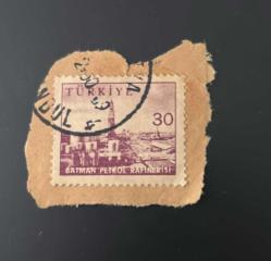 Türk Pulu - Turkish Stamp - Mektup Zarfından Kesilmiş / Postadan Geçmiş Pul Filateli -  DAMGALI - BATMAN PETROL RAFİNERİSİ  TEMALI PUL, 30 PARA - Türkiye Cumhuriyeti - NOSTALJİK DOĞUM GÜNÜ HEDİYESİ