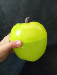 yeşil elma formunda buzluk. vintage