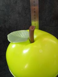 yeşil elma formunda buzluk. vintage