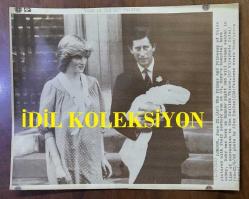 KRAL III. CHARLES'IN (CHARLES PHILIP ARTHUR GEORGE) PRENSES DIANA İLE ORİJİNAL HABER AJANSI BASIM FOTOĞRAFI - NEWS AGENCY PHOTO OF CHARLES III, (CHARLES PHILIP ARTHUR GEORGE) - 23 x 19 cm EBADINDA - PRINCESS DIANA & PRINCE CHARLES & PRINCE WILLIAM