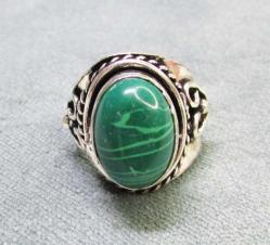 DoĞaL MALAHİT TaŞLı GÜMÜŞ YÜZÜK....