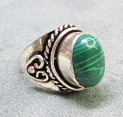 DoĞaL MALAHİT TaŞLı GÜMÜŞ YÜZÜK....