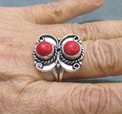 DoĞaL MERCAN TaŞLı GÜMÜŞ YÜZÜK....