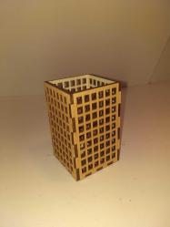 Işık açıkken sıcak ve davetkâr, kapalıyken heykelsi bir siluet.                Mimar tasarımı