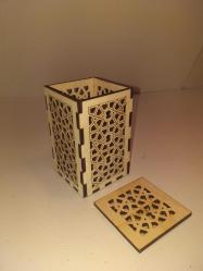 Işık açıkken sıcak ve davetkâr, kapalıyken heykelsi bir siluet.                Mimar tasarımı