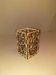 Işık açıkken sıcak ve davetkâr, kapalıyken heykelsi bir siluet.                Mimar tasarımı