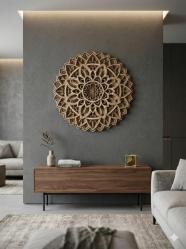 Işık açıkken sıcak ve davetkâr, kapalıyken heykelsi bir siluet.                Mimar tasarımı