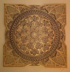 Işık açıkken sıcak ve davetkâr, kapalıyken heykelsi bir siluet.                Mimar tasarımı