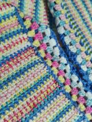 Handmade Çok Renkli Örgü Bebek Battaniyesi