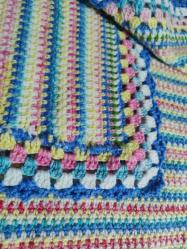 Handmade Çok Renkli Örgü Bebek Battaniyesi