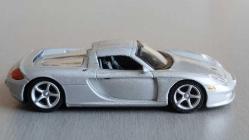 SILVER PORSCHE CARRERA GT   DÖKME DEMİR   SIFIR  HİÇ KULLANILMAMIŞ   1/72 ÖLÇEK KOLLEKSİYON ÜRÜNÜ ÇOK ÇOK NADİR