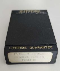 ZİPPO ORİJİNAL KUTUSUNDA KULLANILMIŞ ÇAKMAK 280 MAS.  SİYAH.