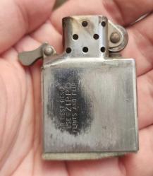 ZİPPO ORİJİNAL KUTUSUNDA KULLANILMIŞ ÇAKMAK 280 MAS.  SİYAH.