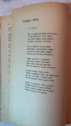 TÜRK DİLİ, AYLIK DİL VE YAZIN DERGİSİ - ARALIK 1976 SAYI: 303 - ERDOĞAN ALKAN: NİNİ - LÜTFİ ÖZKÖK: ZAMAN GÖLGESİNDE - SEDAT UMRAN: SERPİNTİLER - HİKMET İLAYDIN: BİR PROGRAM VE UYGULAMASI - HİKMET DİZDAROĞLU: DİVAN ŞİİRİNİ SEVDİRMEK - MEHMET SEYDA: ROMANCI GÜNLÜĞÜ - EMİN ÖZDEMİR: BİR ÖNERİ ÜZERİNE (DEĞİNİLER-DÜZELTİLER) - SABAHATTİN KUDRET AKSAL: GÜNLER - MEHMET SALIHOĞLU: HÜZÜN - GÜVEN TURAN: GEÇİŞ - AYHAN HÜNALP: KÖROĞLU - KERİM AYDIN ERDEM: KARA BULUT - FERİHA AKTAN: TÜM - NURAN HARIRI: BİSMİL - ŞEFİKA GÖRGÜLÜ: KAYGI TÜRKÜLERİ'NDEN - HENRI MICHAUX: PLUME - NECATİ CUMALI: ÇAKTI - MUZAFFER İZCÜ: YANGINDA İLK KURTARILACAK - O. ZEKİ ÖZTURANLI: HARMAN YERİNE KISA BAĞLANMIŞLAR - MUZAFFER UYGUNER: UNUTMA ONLARI - TUNCER UÇAROL: ALİ YÜCE'NİN ŞİİR KİTABI - AHMET UYSAL: CAN ARKADAŞ - SEVİM ŞENGİZ: ÖĞRENCİ KOMPOSİZYONLARI - ABDÜLKADİR BULUT: DİBEK - HÜSEYİN KILIÇ: YAKIN VE YAKİN - İSMET KÜR: ÖNEMLİ BİR KARAR - EROL YILMAZ: TÜRK DİL KURUMU VE HÜKÜMETLER - M. S. ONA -  TAM TAKIM EKSİKSİZ 80 SAYFA