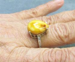 SeCCaR KAYA DaMLa KEHRİBAR TaŞLı GÜMÜŞ KADIN YÜZÜĞÜ....