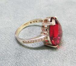 LAL KUVARS TaŞLı GÜMÜŞ KADIN YÜZÜĞÜ....