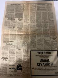 TERCÜMAN GAZETESİ - DOĞUM GÜNÜ HEDİYESİ (TURKISH NEWSPAPPER) - 4 HAZİRAN 1982 - SADECE DÖRT SAYFADIR -Kenan Akın-Mehmet Bican-Tahir Hacıkağıroğlu-Burhan Karagöz-Alanur Çevikel-Nazlı Ilıcak-Cahit Külebi-Ahmet Kabaklı-Rauf Tamer-İsmet Bozdağ-Bülent Ulusu-Semra-Schmidt-Emre Güneşay-Marx-Lenin-Bayar ve İnönü taraftarlarına ters düşmekten korkmayarak birbirlerinin elini sıktılar-Ortadoğuda barış trafiği hızlandı-Başbakan Ulusu İslam İyiniyet Heyeti toplantısına katılmak üzere Ciddeye gidiyor-ABD barış için resmen devreye girdi-Peşaver göçmen kamplarında bayram havası-4 bin Afgan göçmeni Türkiyeye gidiş gününü heyecanla bekliyor-Arjantin yardım arıyor-Galtieri uzatılan Rus eli de olsa kabul edeceğiz-Semranın cenazesi bugün getiriliyor-Olayın içinden-Alman kamuoyu yabancı düşmanlığına nasıl geldi-Çocuğunuzu imtihana hazırlıyoruz-Anadolu liselerine giriş imtihanına doğru bugünün genel yetenek testleri-Vakıflar üzerine önemli bir mektup-Dün bugün-Marx ve Lenin haklıdırlar-Kırık dökük-Küçük notl
