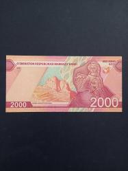 Özbekistan 2000 Som  Çil