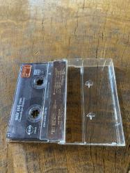 ARİF SAĞ TRIO - ARİF SAĞ / ERDAL ERZİNCAN / EROL PARLAK - CONCERTO FOR BAĞLAMA - KASET