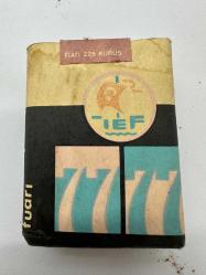1977 İzmir Enternasyonal fuarı Tekel midi sigara pakedi dolu açılmamış kolleksiyonluk