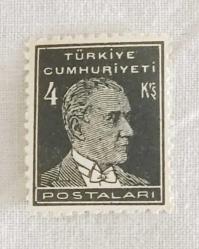 PUL0352-TÜRKİYE CUMHURİYETİ 1931 YILI  1.ATATÜRK TEMALI İNCE MAT KAĞIT PULU 4 KURUŞ