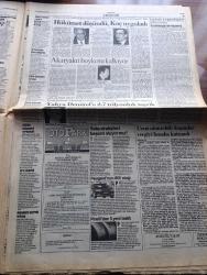 Cumhuriyet Gazetesi - Turkish Newspaper - 21 Haziran 1994 - Meclis DGM başsavcısı Nusret Demiral'a direniyor - DEP kökenli iki bağımsız milletvekili Selim Sadak ve Sedat Yurtdaş hakkında gözaltı talimatı - Mahmut Alınak Avrupa'daki DEP'lilere sert çıktı - kerbela şehitleri kanlı anıldı Fotoğrafı - Tofaş fiyat düşürdü - ÖYS deneme sınavı - DGM İddianamesi İBDA- C PKK'ye destek veriyor - Tansu Çiller'in serveti gayrimeşru - elektrik ampulü gibi laiklik yazan İlhan Selçuk - SHP Onursal Başkanı Erdal İnönü laiklikten ödün veremeyiz - özelleştirme kamu mülkü haraç mezat yazan Aydın Engin - Yahya Demirel'e 2.7 trilyonluk teşvik - Riyad Yemeni görmek istiyor - Türklerin Orta Asya düşü söndü - Yepes'in büyülü gitarı CRR'de fotoğraf - televizyonda günün filmleri - Efes Pilsen Obradoviç ile anlaştı ama sırp federasyonu izin vermedi - ABD 94 Dünya kupasında sürprizler yaşanıyor - eşcinsel olimpiyatı futbolu bastırdı - Galatasaray Salzburg'un kalecisi Conrad ile prensipte anlaştı