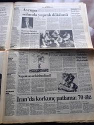 Cumhuriyet Gazetesi - Turkish Newspaper - 21 Haziran 1994 - Meclis DGM başsavcısı Nusret Demiral'a direniyor - DEP kökenli iki bağımsız milletvekili Selim Sadak ve Sedat Yurtdaş hakkında gözaltı talimatı - Mahmut Alınak Avrupa'daki DEP'lilere sert çıktı - kerbela şehitleri kanlı anıldı Fotoğrafı - Tofaş fiyat düşürdü - ÖYS deneme sınavı - DGM İddianamesi İBDA- C PKK'ye destek veriyor - Tansu Çiller'in serveti gayrimeşru - elektrik ampulü gibi laiklik yazan İlhan Selçuk - SHP Onursal Başkanı Erdal İnönü laiklikten ödün veremeyiz - özelleştirme kamu mülkü haraç mezat yazan Aydın Engin - Yahya Demirel'e 2.7 trilyonluk teşvik - Riyad Yemeni görmek istiyor - Türklerin Orta Asya düşü söndü - Yepes'in büyülü gitarı CRR'de fotoğraf - televizyonda günün filmleri - Efes Pilsen Obradoviç ile anlaştı ama sırp federasyonu izin vermedi - ABD 94 Dünya kupasında sürprizler yaşanıyor - eşcinsel olimpiyatı futbolu bastırdı - Galatasaray Salzburg'un kalecisi Conrad ile prensipte anlaştı