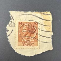 İtalya Pulu - Italy Stamp - Mektup Zarfından Kesilmiş /Postadan Geçmiş Pul Filateli - SYRACUSE MADENİ PARASI TEMALI PUL, 90 PARA - YABANCI PULLAR -NOSTALJİK DOĞUM GÜNÜ HEDİYESİ