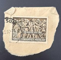 Türk Pulu - Turkish Stamp -Mektup Zarfından Kesilmiş / Postadan Geçmiş Pul Filateli - 1962 Damgalı - 30 AĞUSTOS (1922 - 1962 ) ZAFER BAYRAMI TEMALI PUL, 40 KURUŞ - Türkiye Cumhuriyeti - NOSTALJİK DOĞUM GÜNÜ HEDİYESİ