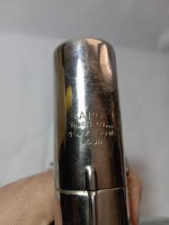 antika AEG Saç Kurutma Makinesi. 110 wolt orjinal herşeyi ile. metal gövdeli. 110 wolt olduğu için deneme yapılamadı koleksiyon dekorluk olarak satışta. çalışıp çalışmadığı bilinmiyor