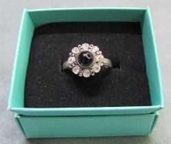 EsKi ÇİÇEK MoNTüRLü GÜMÜŞ KADIN YÜZÜĞÜ....925 Ayar