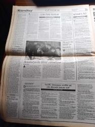 Büyük Kurultay Gazetesi - Turkish Newspaper - 25 Ocak 1999 - sinemalarda gösterime sunulan Amerikan yapımı Mulan adlı çizgi filmde Hunlar kötü adam Çinliler iyi adam rolünde - MHP'ye aday hücumu - MHP Genel Başkanı Devlet Bahçeli 18 Nisan 1999 tarihinde yapılması gereken seçimler milletimiz için kader günüdür dedi fotoğraf - Türkiye Profesör Ahmet Vefik Alp'in projesini konuşuyor - Üsküdar'da MHP seçim bürosunu bombalayanlar PKK'lı çıktı - Ali Tayyar Önder Türkiye'de mozaik bir etnik grup var iddiaları bilim aykırıdır fotoğraf - Refah Fazilet çizgisinin çıkmazları Avukat Oğuz Ünal araştırdı - kim bunlar yazan Nazif Okumuş - soygunculuğun yeni adı banka batırmak - Ülküm işçiler Umut seçimlerde - eşkıyabaşı Abdullah Öcalan Rusya'nın kuklası oldu - Romanya'yı da IMF yaktı - PKK'nın kuruluşunda KGB'nin parmağı var - İstanbul'da 5,5 milyon kişi oy kullanacak - Tansu Çiller'in umudu Tony Blair'cilikte - kanımızı kaynatan şiirler - Fahri Ersavaş - Türkiye'nin %90'ı Türk'üm diyor