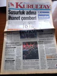 Büyük Kurultay Gazetesi - Turkish Newspaper - 9 Şubat 1998 - Susurluk adına ihanet çemberi - Ebulfez Elçibey ittifakla yeniden genel başkan seçildi - Azerbaycan'da AHCP rüzgarı fotoğraf - Türkmenlerin Hakkı garantiye alınmalı - memura grev hakkı verilmeli - Doğu Türkistan'da 192 Türk idam edildi - büyükelçiler MHP'yi ziyaret etti - memura sendika yasasını MHP yakın takibe  aldı - DHKPC'liler devlete isyan bayrağı açtılar - özel tim'de bıyık operasyonu - madalyalı tek ülke Türkiye - tarihi konuşturmak yazan Mustafa Buhan - Yunanlı interneti işgal etti - Azerbaycan cumhurbaşkanı Haydar Aliyev Bakü Ceyhan boru hattı için teminat verdi - Dev Sol militarlığı tarafından katledilen Nihat Uygun rahmetle anıldı fotoğraf - ülkücü gözüyle Susurluk ve değerlendirmesi - ölümünün 6. Yıldönümü dolayısıyla Türkmen şairi  Mehmet İzzet Hattat - Atatürk ve maske olarak kullananlar - Din eğitimine Danıştay darbesi - Kürt vatandaşlarımıza Apo kin kustu - Şanar Yurdatapan'a 10 ay hapis fotoğraf
