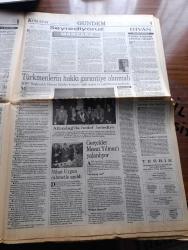 Büyük Kurultay Gazetesi - Turkish Newspaper - 9 Şubat 1998 - Susurluk adına ihanet çemberi - Ebulfez Elçibey ittifakla yeniden genel başkan seçildi - Azerbaycan'da AHCP rüzgarı fotoğraf - Türkmenlerin Hakkı garantiye alınmalı - memura grev hakkı verilmeli - Doğu Türkistan'da 192 Türk idam edildi - büyükelçiler MHP'yi ziyaret etti - memura sendika yasasını MHP yakın takibe  aldı - DHKPC'liler devlete isyan bayrağı açtılar - özel tim'de bıyık operasyonu - madalyalı tek ülke Türkiye - tarihi konuşturmak yazan Mustafa Buhan - Yunanlı interneti işgal etti - Azerbaycan cumhurbaşkanı Haydar Aliyev Bakü Ceyhan boru hattı için teminat verdi - Dev Sol militarlığı tarafından katledilen Nihat Uygun rahmetle anıldı fotoğraf - ülkücü gözüyle Susurluk ve değerlendirmesi - ölümünün 6. Yıldönümü dolayısıyla Türkmen şairi  Mehmet İzzet Hattat - Atatürk ve maske olarak kullananlar - Din eğitimine Danıştay darbesi - Kürt vatandaşlarımıza Apo kin kustu - Şanar Yurdatapan'a 10 ay hapis fotoğraf