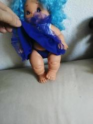 SUNMAN DAMGALI ET BEBEK KIVIRCIK MAVİ SAÇLI TOMBİŞ GÜZELLİK 24 CM boyunda çok tatlış