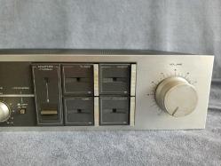 pioneer stereo amplifier sa-750 (amfi - made in japan) (sorunsuz çalışıyor, yalnız son fotoğrafta işaret ettiğim yerde hafif bi göçük var)