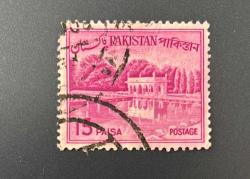 Pakistan Pulu - Pakistan Stamp - Postadan Geçmiş Pul Filateli - Damgalı -  Shalimar Bahçeleri'ndeki Türbe ve Havuz Temalı Pul  , 15 PARA - YABANCI PULLAR -NOSTALJİK DOĞUM GÜNÜ HEDİYESİ
