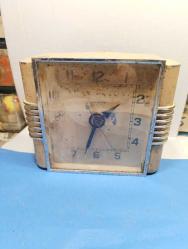 MS8-----1930'LAR AMERİKA HAMMOND ELEKTRİKLİ MASA SAATİ-ARIZALI DEKORLUK