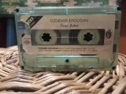 ÖZDEMİR ERDOĞAN İKİNCİ BAHAR KARTONETSİZ KASET