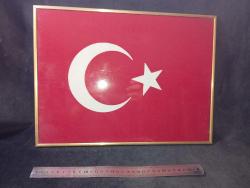 eskilerden çerçeveli Türk bayrağı. 40x30cm içdeki Barak bezdir