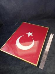 eskilerden çerçeveli Türk bayrağı. 40x30cm içdeki Barak bezdir