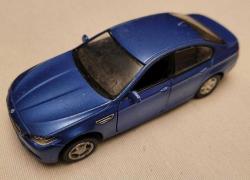 KOLEKSİYONDAN MODEL ARABA. ÇOK UYGUN FİYATTAN. FIRSAT.