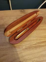 Hawaii Ahşap Kutulu Kalem